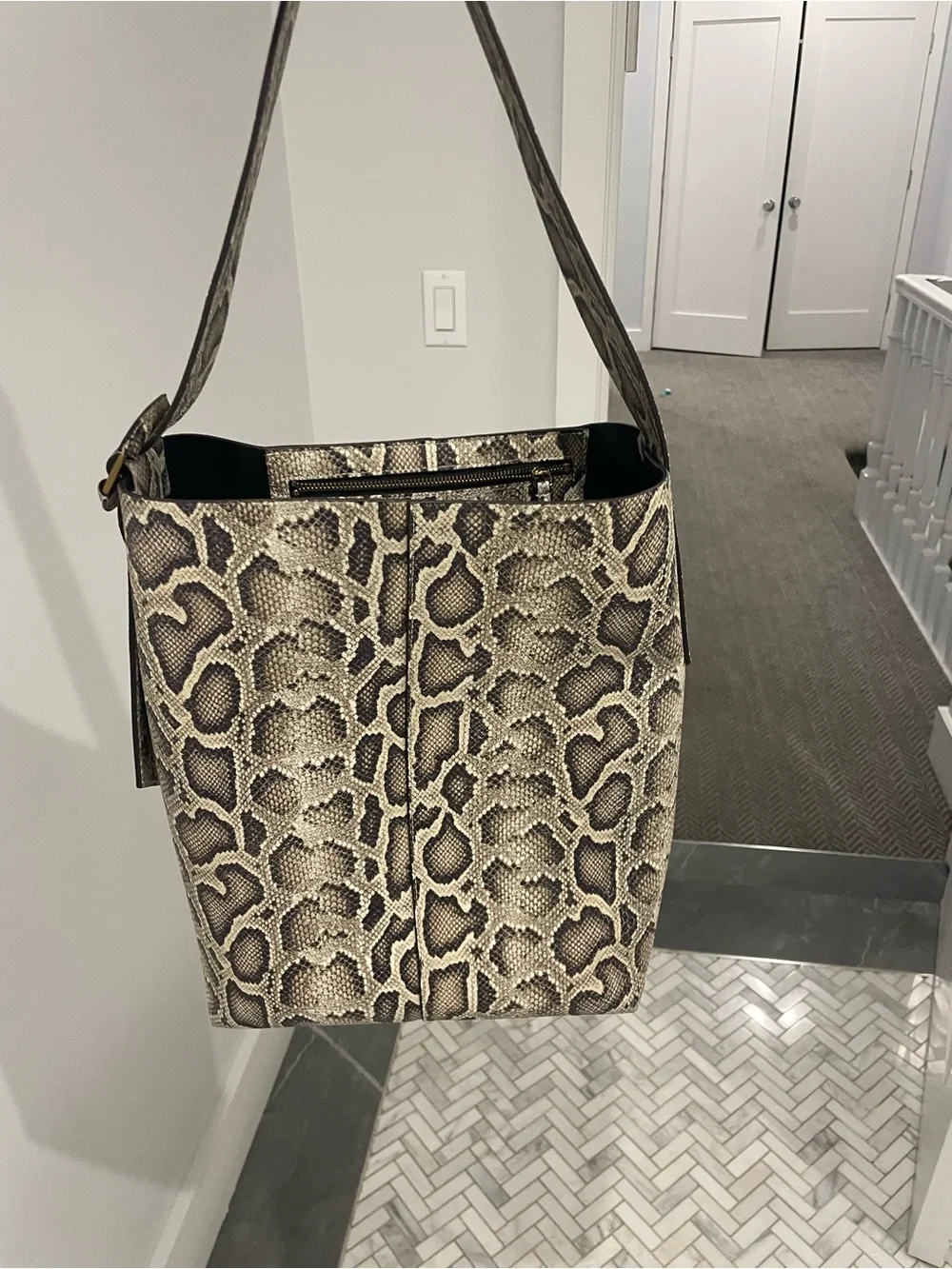 Banana Republic Oversized Vida bag